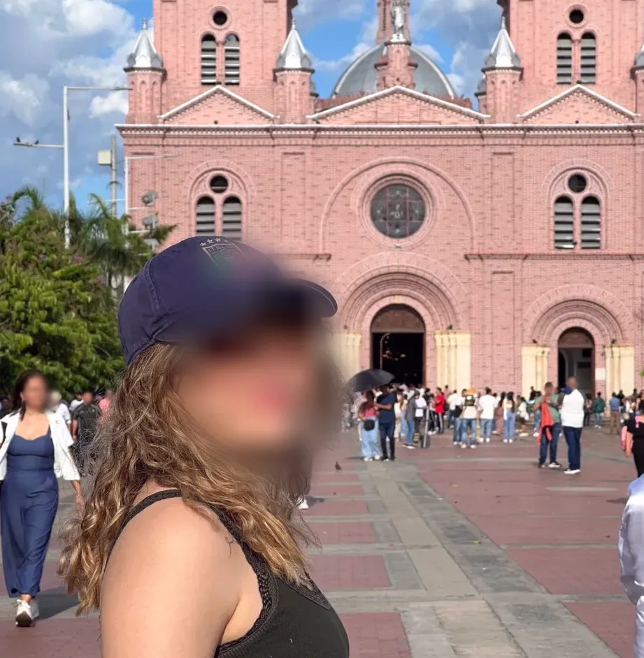 Paula, 25 años